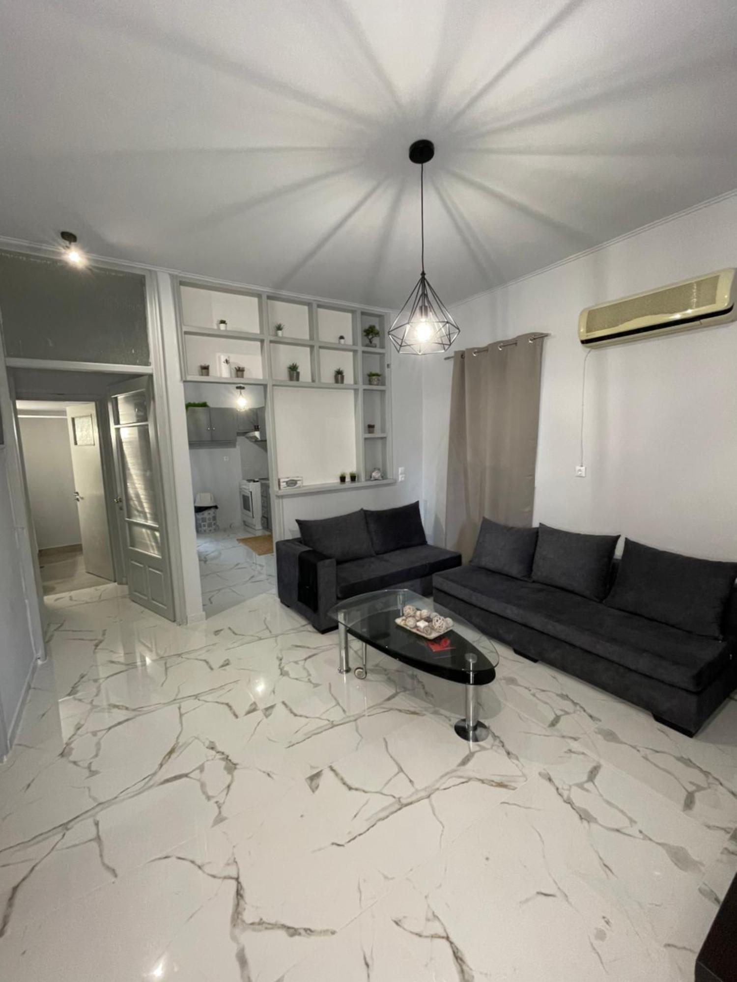 Airpoint Renovated Apartment Artemida  Exterior photo