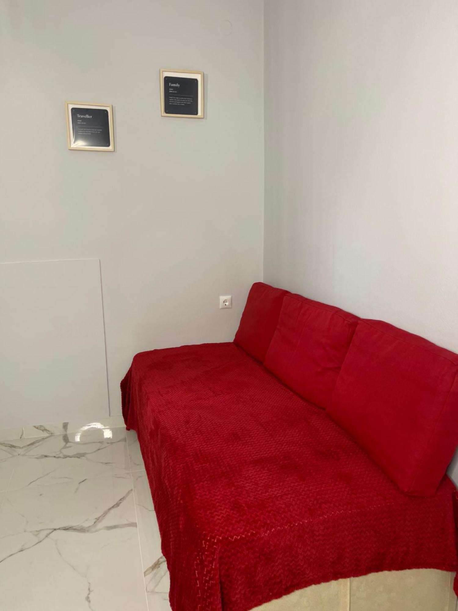 Airpoint Renovated Apartment Artemida  Exterior photo